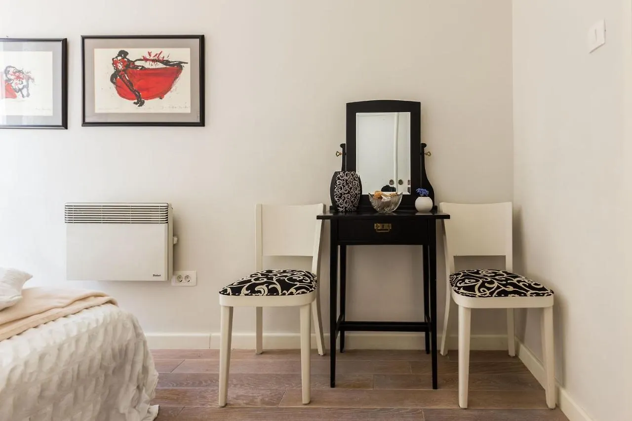Azzurro Central Apartment 4 Stars Zadar